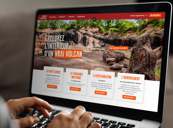 Photo du site vitrine du Volcan de Lemptégy après la refonte en 2025